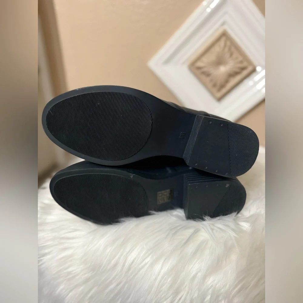 Tory Burch Navy Blue Footwear